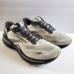 Brooks Adrenaline GTS 23 running shoes Men's 12.5 M